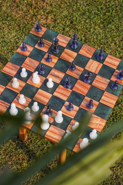 RESIN ROYALE CHESS TABLE (DIY KIT)